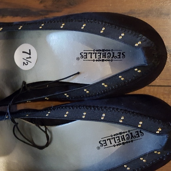 Seychelles Black Suede Gold Studded Wedges - Picture 6 of 6